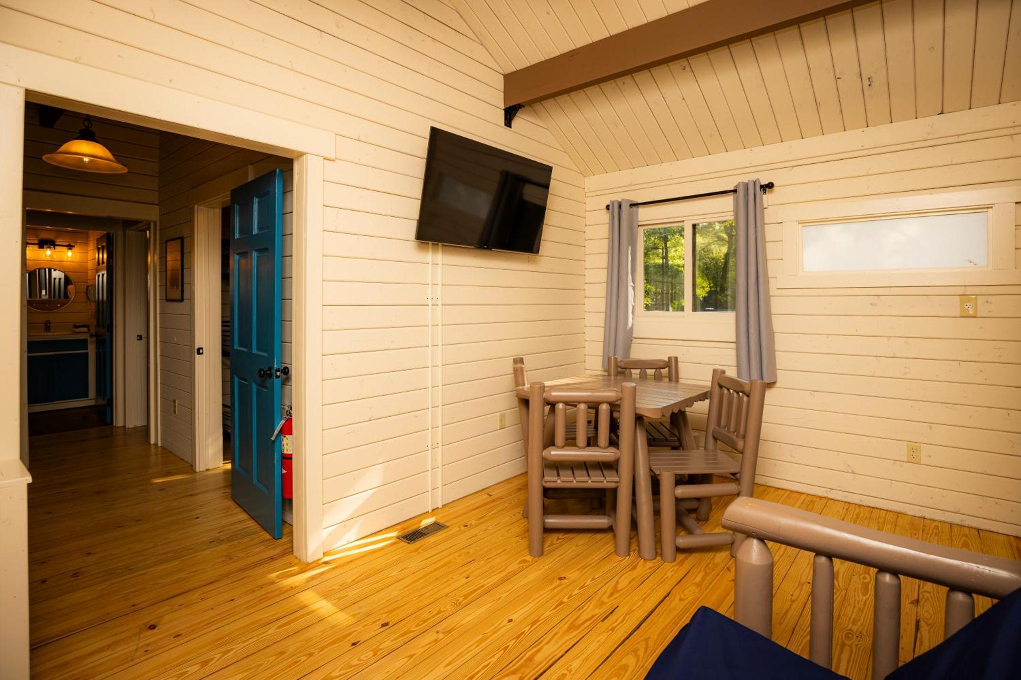 Carowinds Camp Wilderness Hotel Charlotte Exterior photo